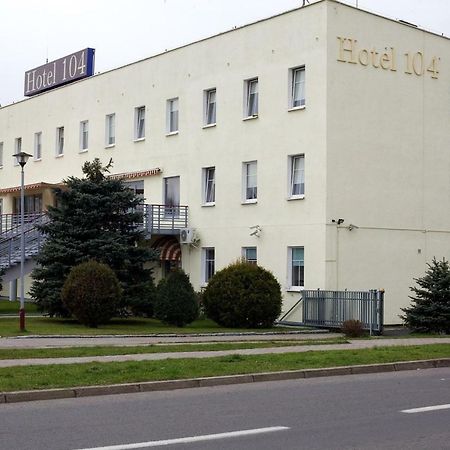 Hotel 104 Stargard Szczecinski ภายนอก รูปภาพ