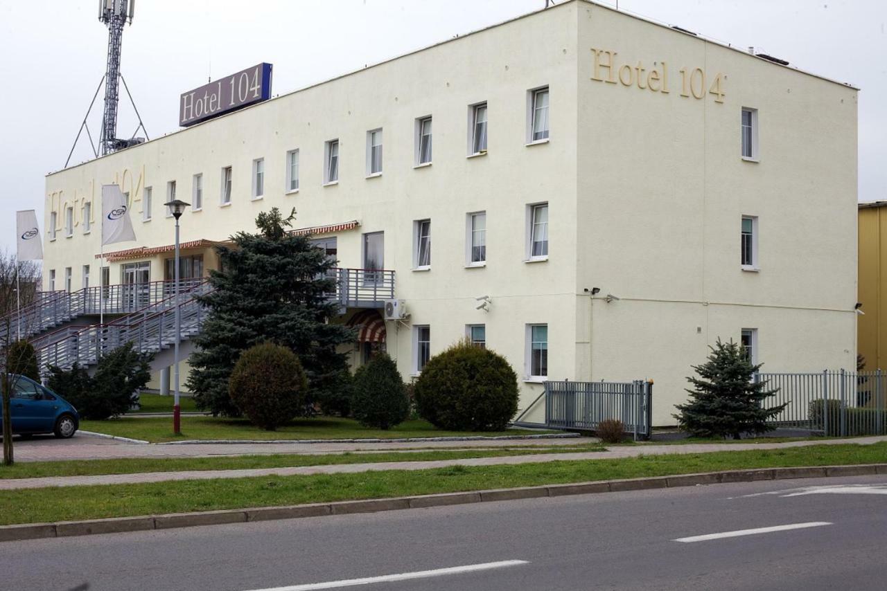 Hotel 104 Stargard Szczecinski ภายนอก รูปภาพ