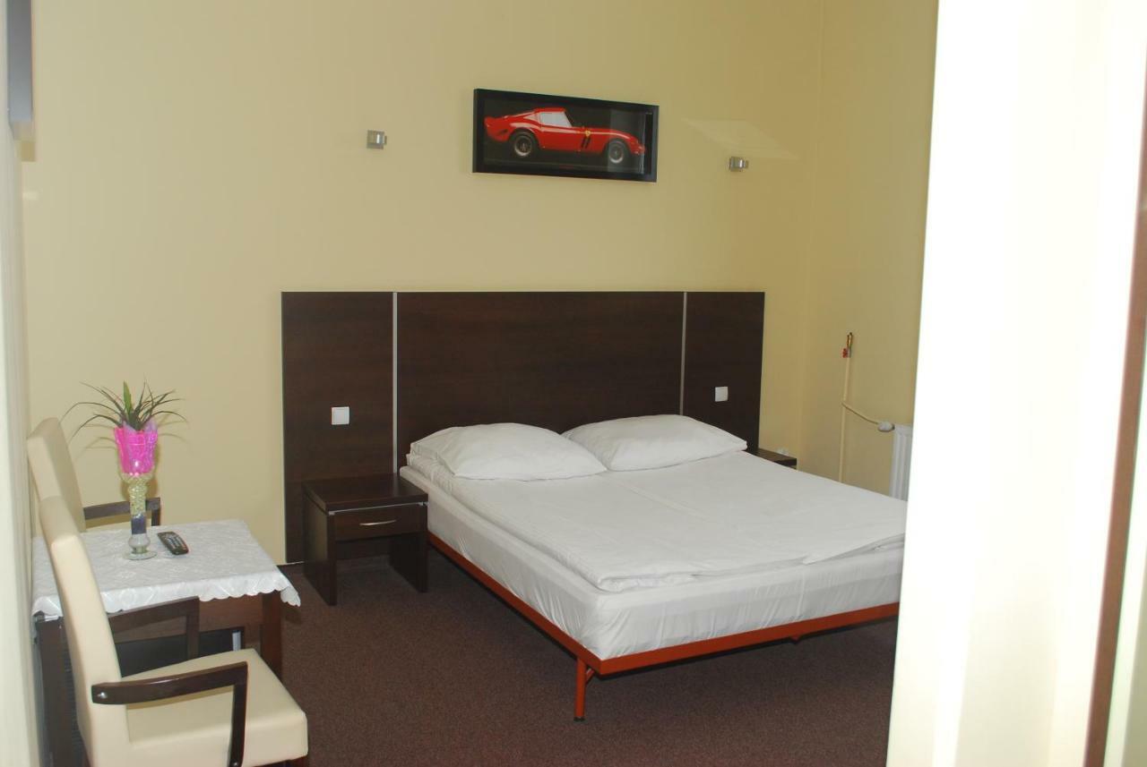 Hotel 104 Stargard Szczecinski ห้อง รูปภาพ
